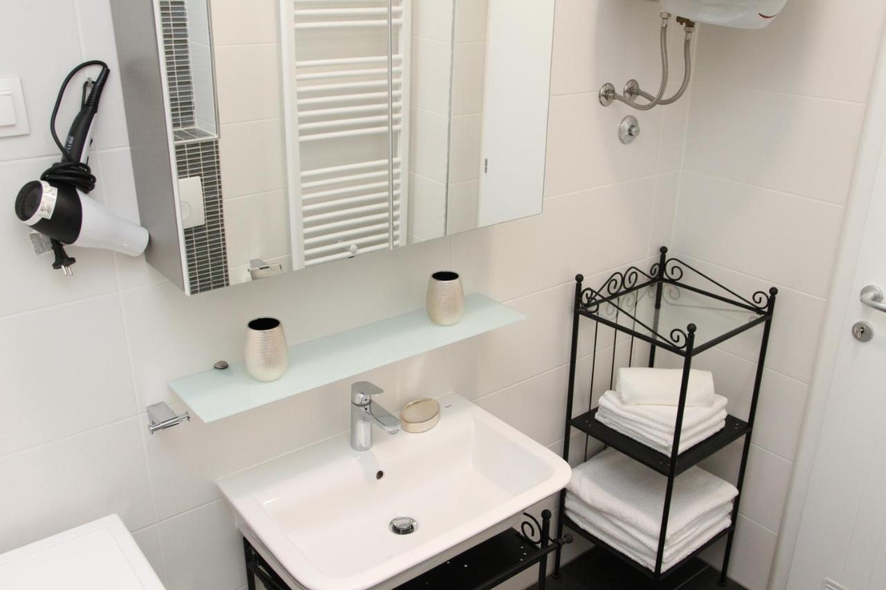 Apartment Biondic - Villa Sunce Сень Екстер'єр фото